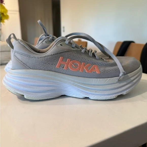 Hoka Women's Athletic Shoe size 7B in Gray and Coral in style W Bondi 8 - Picture 4 of 9
